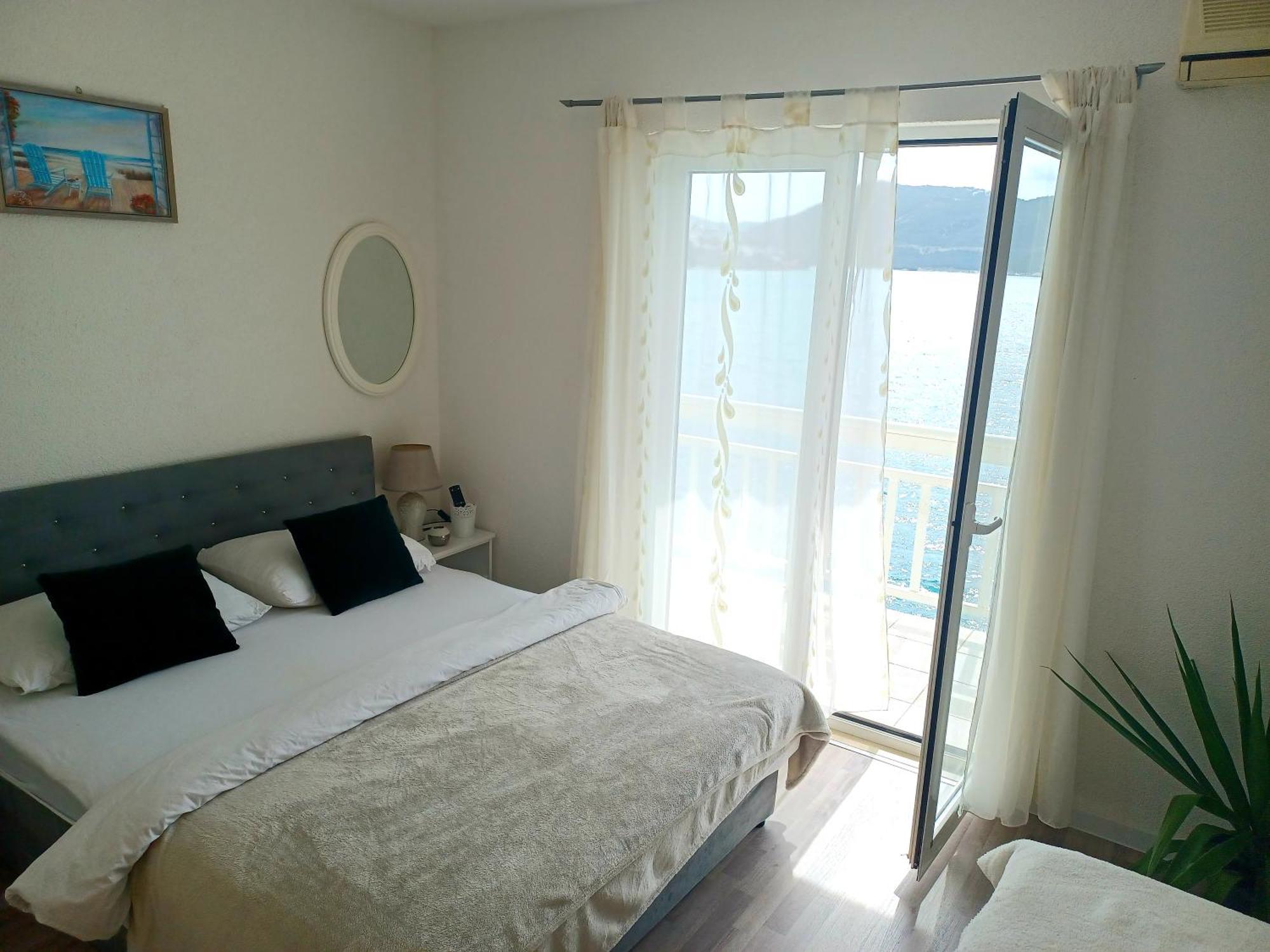 Apartmani Lezenic Dada ネウム エクステリア 写真