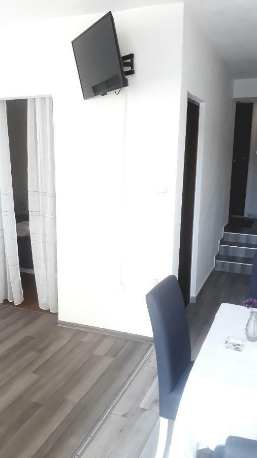 Apartmani Lezenic Dada ネウム エクステリア 写真